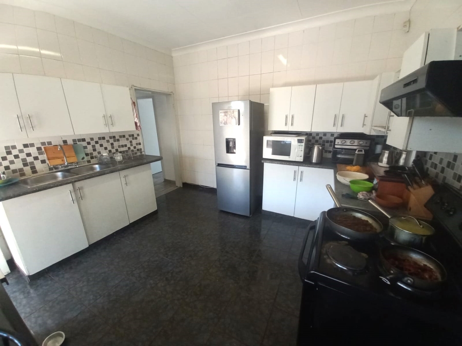 4 Bedroom Property for Sale in Potchefstroom South North West